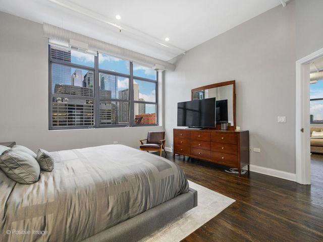 360 W ILLINOIS Street 10F, Chicago, IL 60654