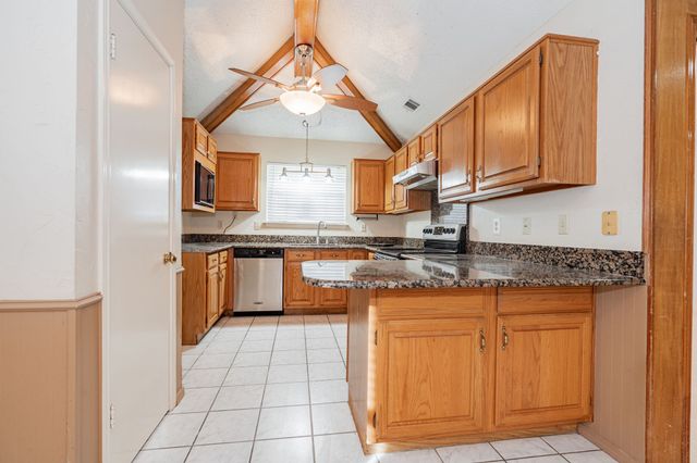 926 Green Canyon Drive, Mesquite, TX 75150