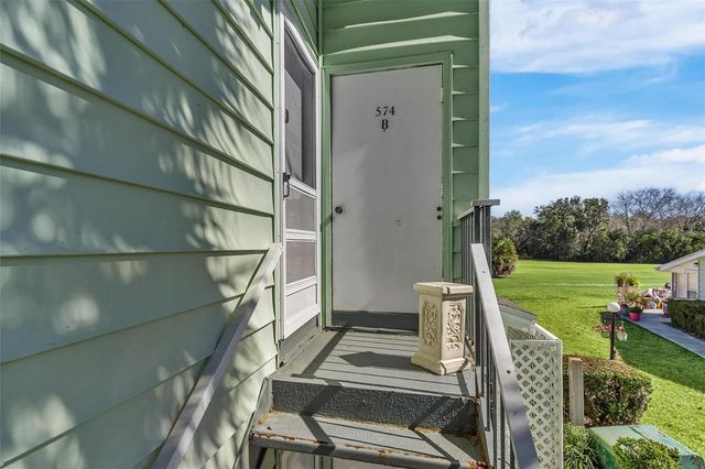 574 MIDWAY DRIVE B, Ocala, FL 34472