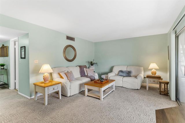 574 MIDWAY DRIVE B, Ocala, FL 34472