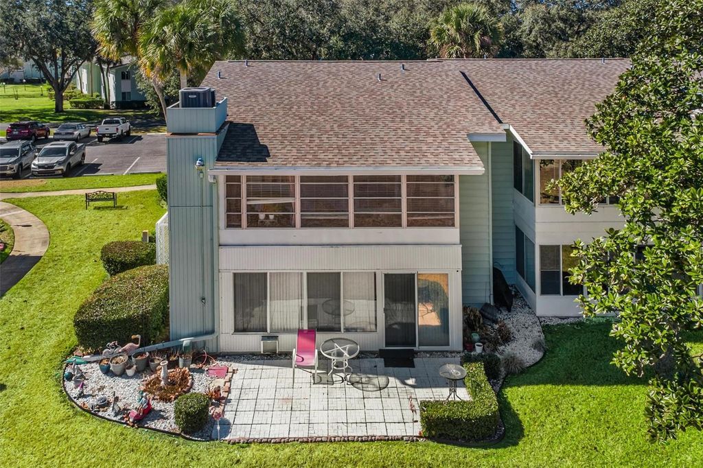 Image 34 of property listing at 574 MIDWAY DRIVE B, Ocala, FL 34472