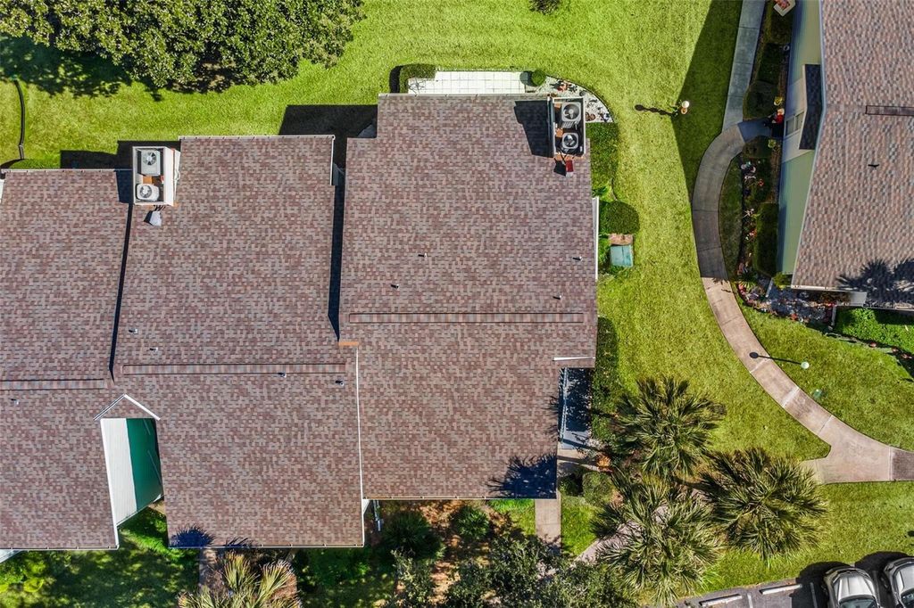 Image 36 of property listing at 574 MIDWAY DRIVE B, Ocala, FL 34472