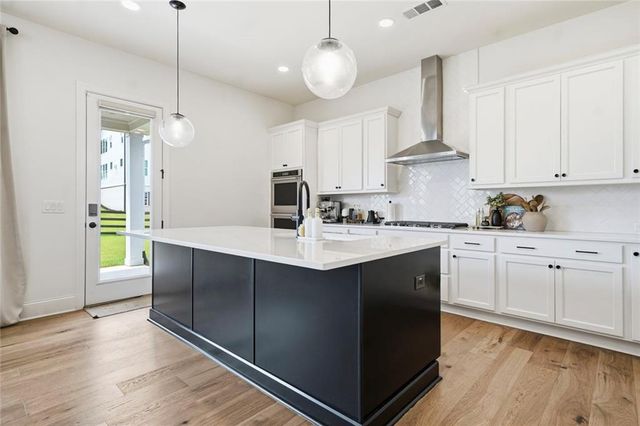 736 Keystone Drive, Woodstock, GA 30188