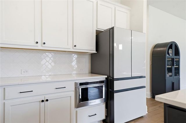 736 Keystone Drive, Woodstock, GA 30188