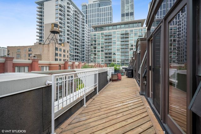 1345 S Indiana Parkway, Chicago, IL 60605