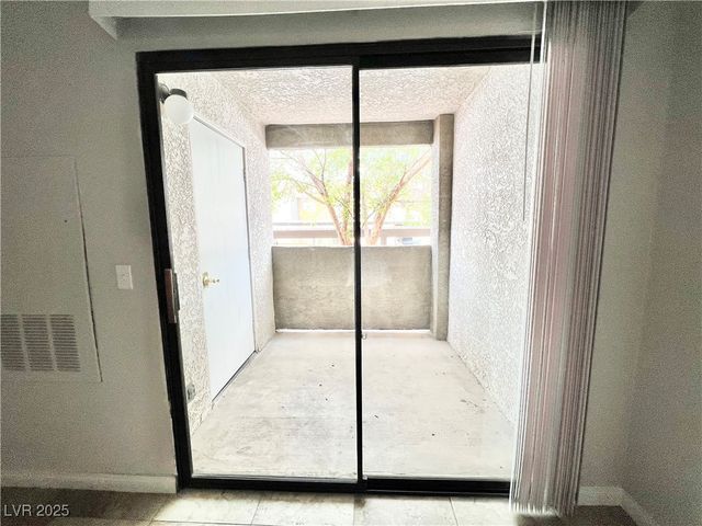 3151 Soaring Gulls Drive 1150, Las Vegas, NV 89128