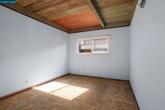 2415 Maine Ave, Richmond, CA 94804