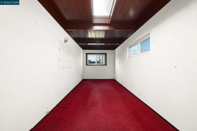 2415 Maine Ave, Richmond, CA 94804
