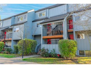 4 TOUCHSTONE 120, Lake Oswego, OR 97035