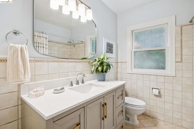 8 Hopkins Ct, Berkeley, CA 94706