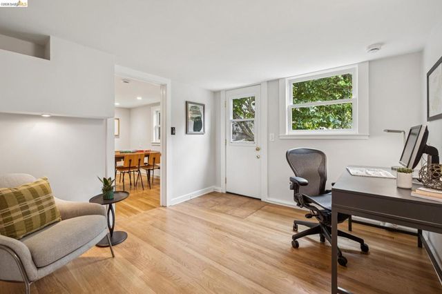8 Hopkins Ct, Berkeley, CA 94706