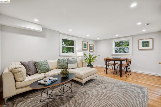 8 Hopkins Ct, Berkeley, CA 94706
