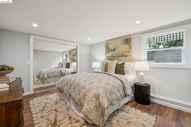 8 Hopkins Ct, Berkeley, CA 94706