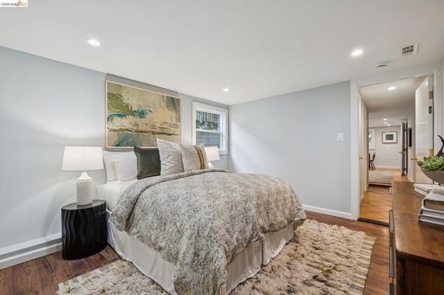 8 Hopkins Ct, Berkeley, CA 94706