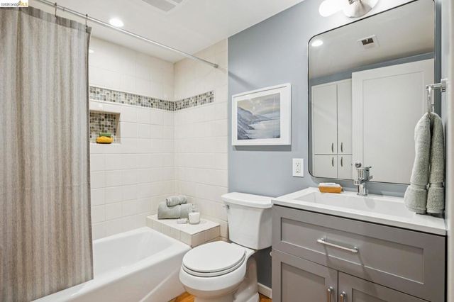 8 Hopkins Ct, Berkeley, CA 94706