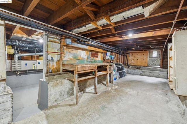 8 Hopkins Ct, Berkeley, CA 94706