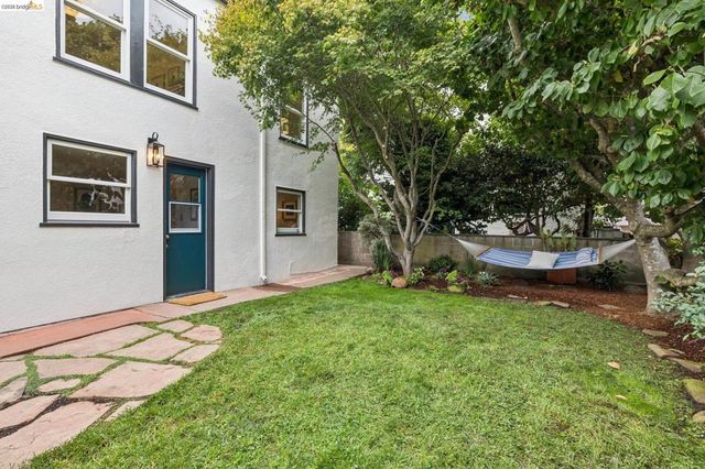 8 Hopkins Ct, Berkeley, CA 94706