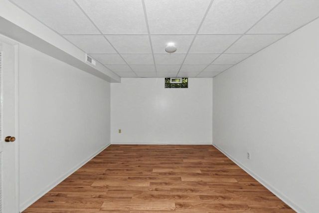 1025 W Cumberland DRIVE, Waukesha, WI 53186