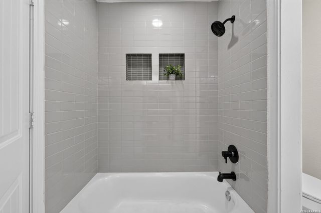 721 BALFOUR DR, Windcrest, TX 78239