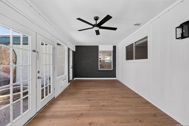 721 BALFOUR DR, Windcrest, TX 78239