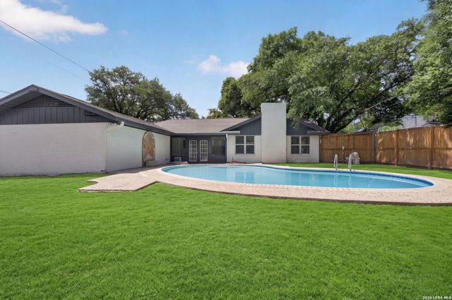 721 BALFOUR DR, Windcrest, TX 78239