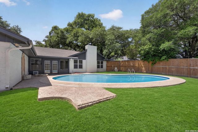 721 BALFOUR DR, Windcrest, TX 78239
