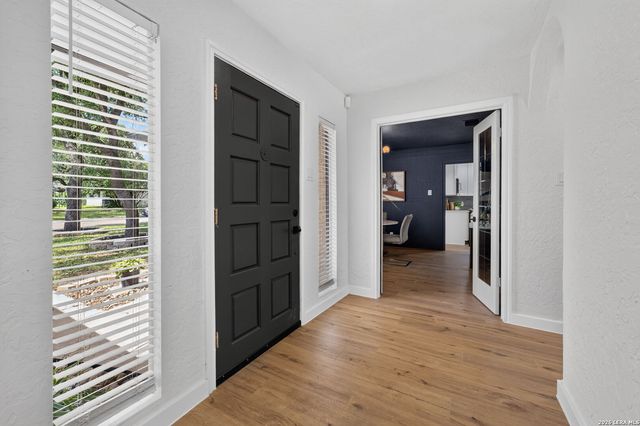 721 BALFOUR DR, Windcrest, TX 78239