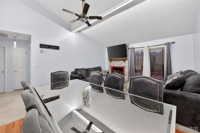 1601 Country Hill Lane, Ballwin, MO 63021