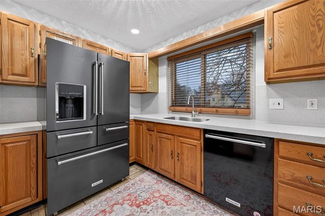 1601 Country Hill Lane, Ballwin, MO 63021