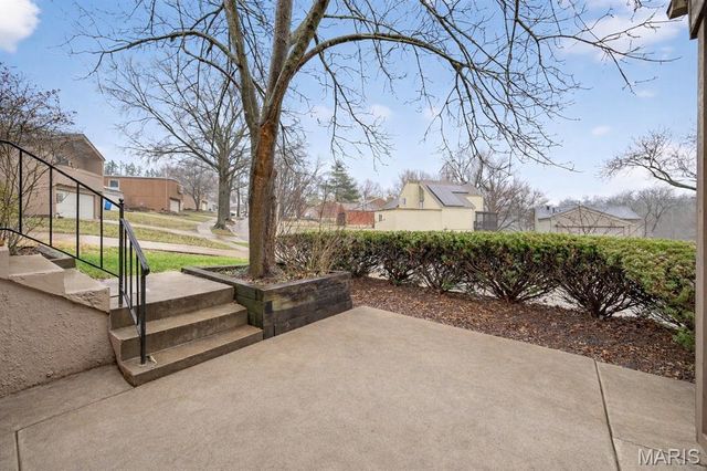 1601 Country Hill Lane, Ballwin, MO 63021