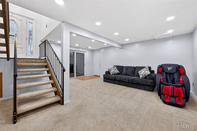 1601 Country Hill Lane, Ballwin, MO 63021