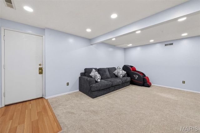 1601 Country Hill Lane, Ballwin, MO 63021