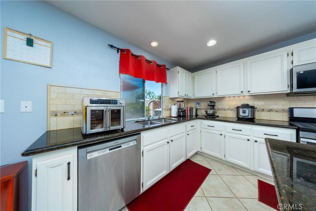 3370 Freeport, Corona, CA 92881