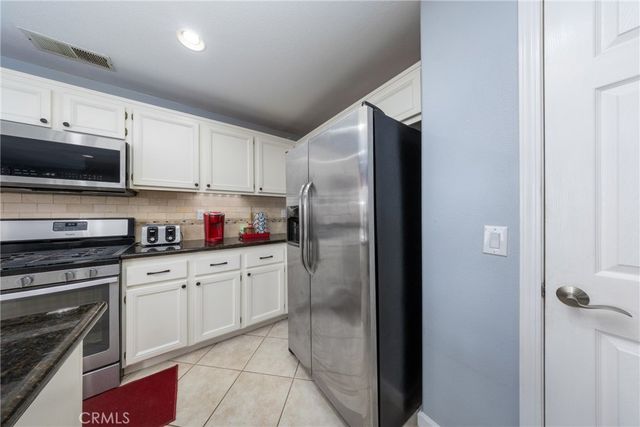 3370 Freeport, Corona, CA 92881