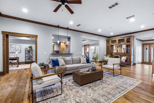 3913 Dome Drive, Addison, TX 75001