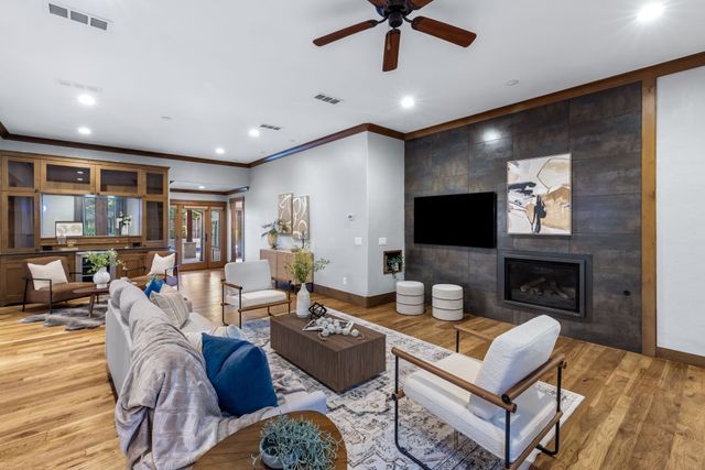 3913 Dome Drive, Addison, TX 75001