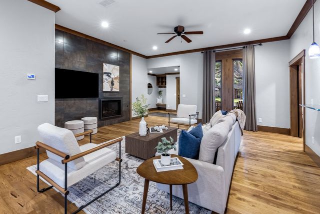 3913 Dome Drive, Addison, TX 75001