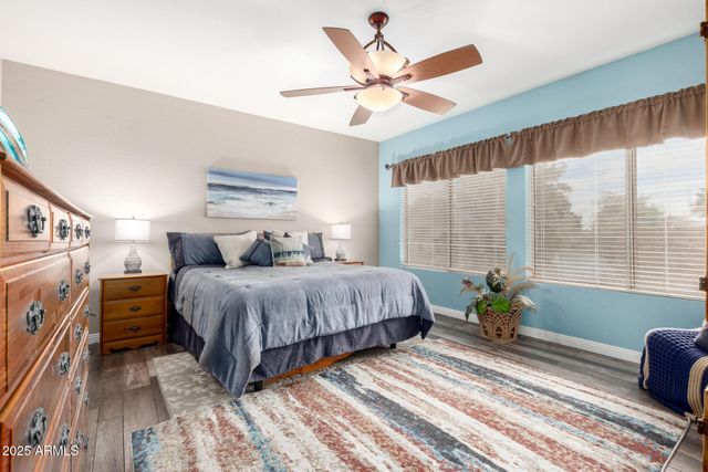 5993 W TOPEKA Drive, Glendale, AZ 85308