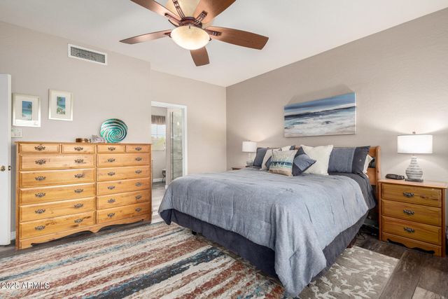 5993 W TOPEKA Drive, Glendale, AZ 85308