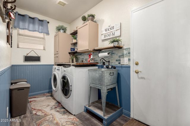 5993 W TOPEKA Drive, Glendale, AZ 85308