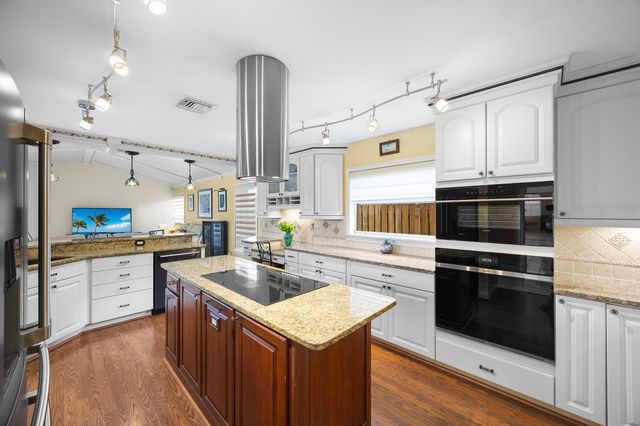 5597 Descartes Circle, Boynton Beach, FL 33472