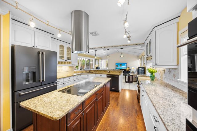 5597 Descartes Circle, Boynton Beach, FL 33472