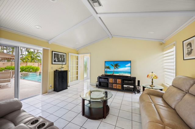 5597 Descartes Circle, Boynton Beach, FL 33472