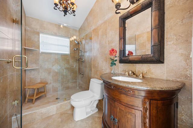 5597 Descartes Circle, Boynton Beach, FL 33472