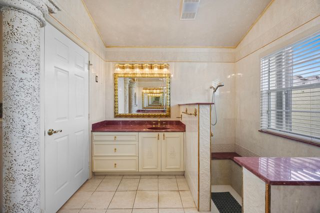 5597 Descartes Circle, Boynton Beach, FL 33472