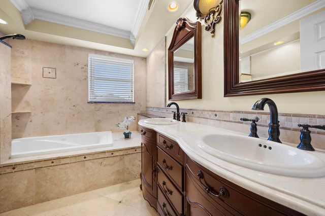 5597 Descartes Circle, Boynton Beach, FL 33472