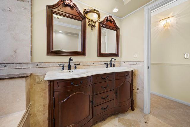 5597 Descartes Circle, Boynton Beach, FL 33472