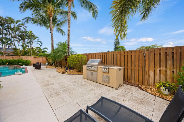 5597 Descartes Circle, Boynton Beach, FL 33472