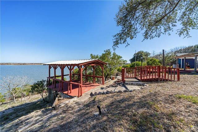 533 Carmel Dr, Sandia, TX 78383