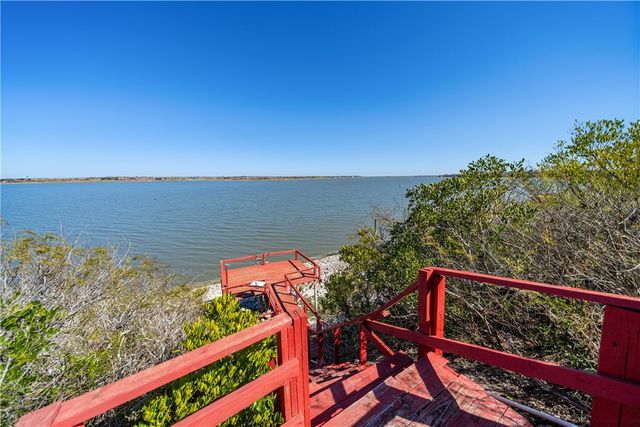 533 Carmel Dr, Sandia, TX 78383